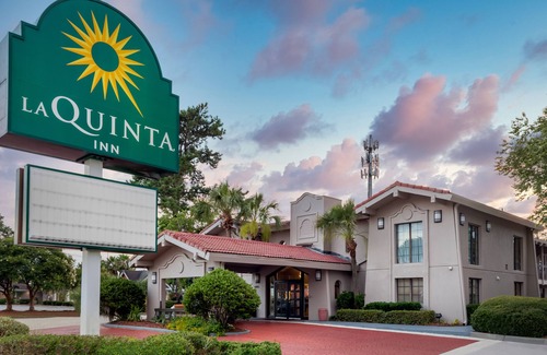 Savannah Hotel | La Quinta Inn by Wyndham Savannah Midtown