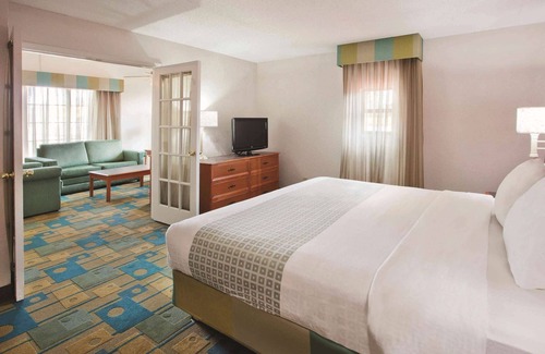 Savannah Hotel | La Quinta Inn by Wyndham Savannah Midtown