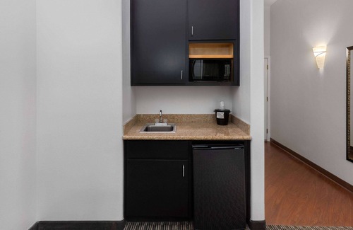 Cedar Park Hotel | La Quinta Inn & Suites by Wyndham Austin - Cedar Park