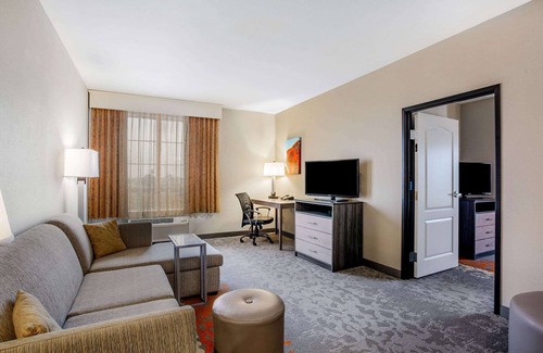 Andrews Hotel | La Quinta Inn & Suites by Wyndham Andrews