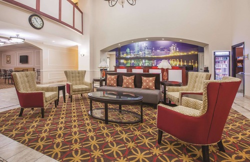 Garland Hotel | La Quinta Inn & Suites by Wyndham Garland Harbor Point