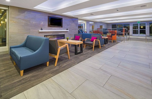 Santa Ana Hotel | La Quinta Inn & Suites by Wyndham Orange County Airport