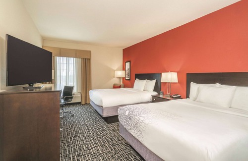 Smyrna Hotel | La Quinta Inn & Suites by Wyndham Smyrna TN - Nashville