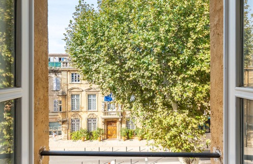 Salon-de-Provence Apartment | La Réserve de Salon de Provence