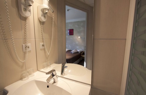 Le Val-d'Ajol Hotel | La Residence - Logis De France
