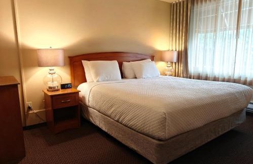 Northwest Bellevue Hotel | La Residence Suite Hotel