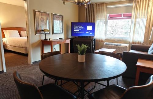 Northwest Bellevue Hotel | La Residence Suite Hotel