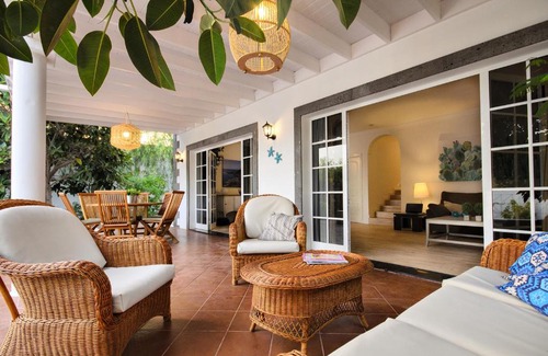 Los Mojones Villa | La Retreat