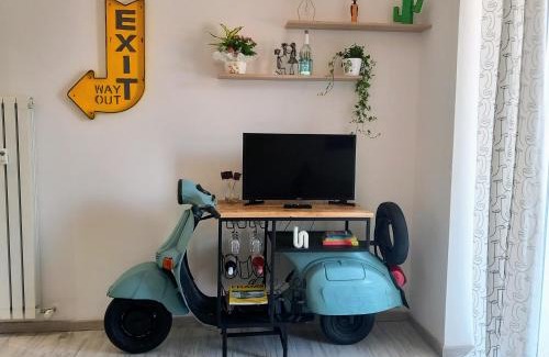 Montano Lucino Apartment | La Rosa BLUtique Guesthouse - Boutique apartment near Como