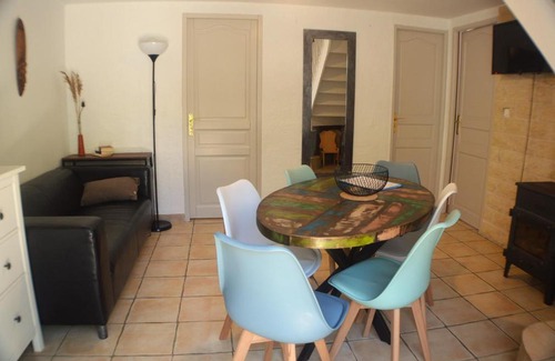 Neoules House | La Rose des Vents & Spa - Gite Savane