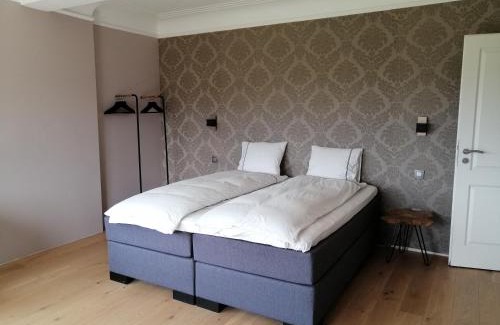 Stavelot House | La Roseraie
