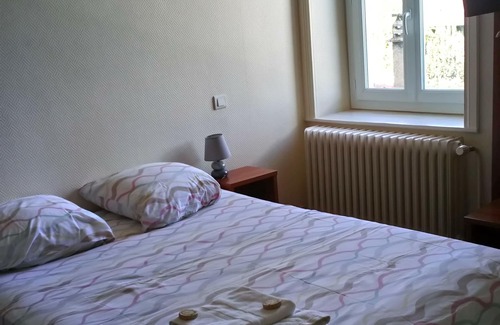 Amberieux-en-Dombes Hotel | La Roseraie