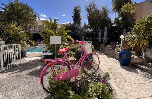 Vence House | LA Roseraie Ouvert Toute L Annee Avec Petit Dejeuner