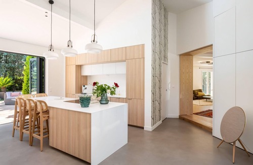 Saint-Didier-au-Mont-d'Or House | La Saulière - Family house with zen and trendy decoration