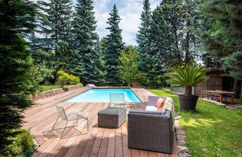 Saint-Didier-au-Mont-d'Or House | La Saulière - Family house with zen and trendy decoration
