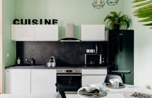 Scionzier Apartment | La Suite D'Hélène - Appartement - 50m2 entre Genève et Chamonix - Parking Privé - Wifi