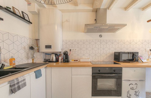 Neuville-sur-Saone House | La Suite Neuvilloise - 15 Minutes de Lyon - Jacuzzi/wifi - Entièrement Rénovée