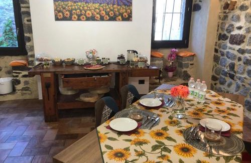Esine Bed & Breakfast | La Torre a colori