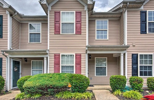 La Vergne House | La Vergne Townhome 22 Mi to Dtwn Nashville!