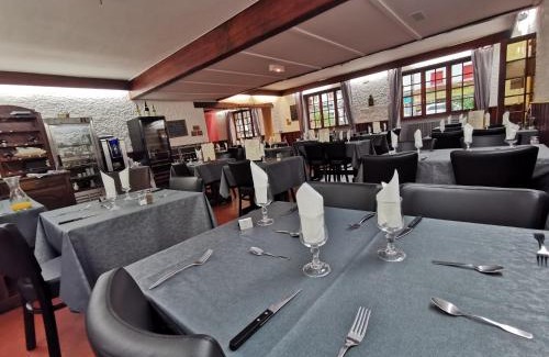 Les Ancizes-Comps Hotel | La Vieille Ferme