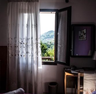 Tarzo Bed & Breakfast | LA VIGNA FIORITA B&b