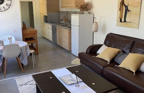 Saint-Pair-sur-Mer House | La Villa des Roseaux Pour un Séjour Normand Bord de mer