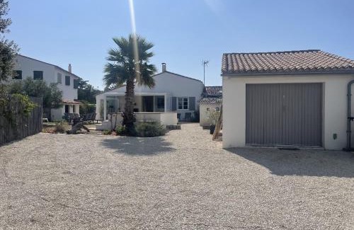 Ars-en-Re Villa | La Villa du Martray