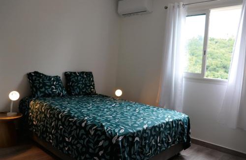 L'Etang-Sale Villa | La Villa Gréviller
