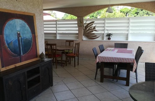 Entre-Deux Bed & Breakfast | La Villa Pitaya