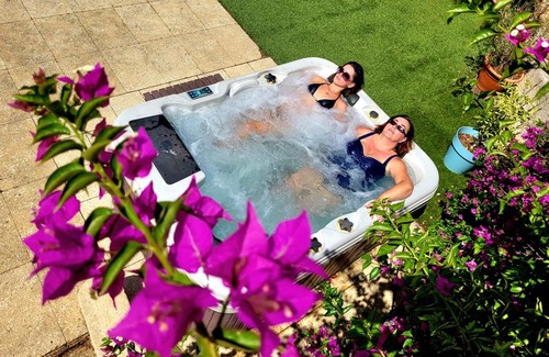 Sainte-Maxime Apartment | La villa Roméo, piscine et spa