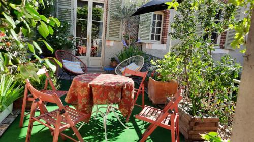 Tanlay Bed & Breakfast | La Virgule de Tanlay