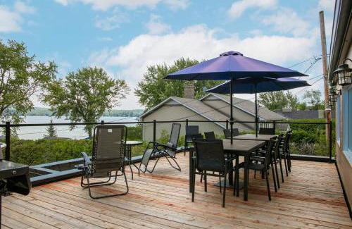 Deauville Ski Chalet | La Vue O-Lac Magog