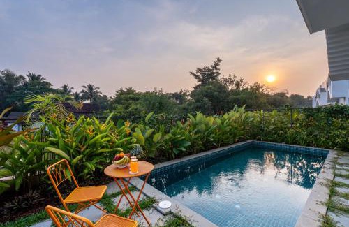 Anjuna Villa | La Zorita, Luxurious 3 BHK with Private Pool, 10 mins from Anjuna Beach, Kitchen, Security, Terrace, Patio & Wifi