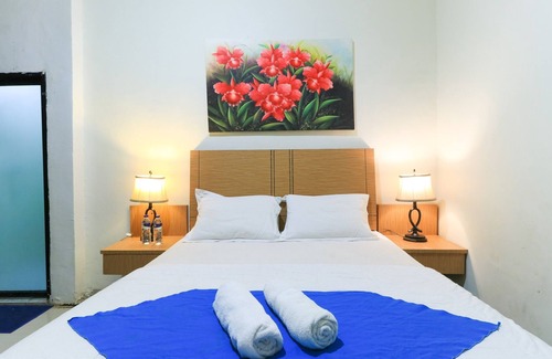 Panakkukang House | Labuana Homestay & Cafe Garden