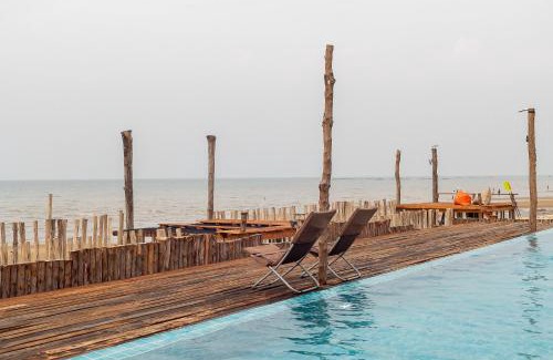 Chaiya Resort | Laemsui Beach แหลมซุย บีช