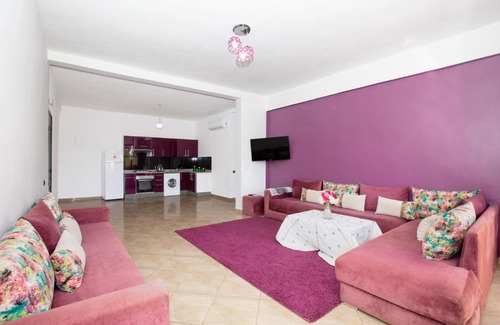 Ouahat Sidi Brahim Apartment | lafamilia