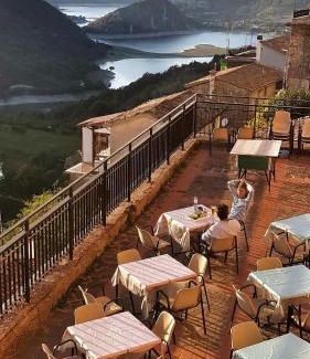 Ascrea Apartment | Lago del Turano - Guest House il Nido dell'Aquila