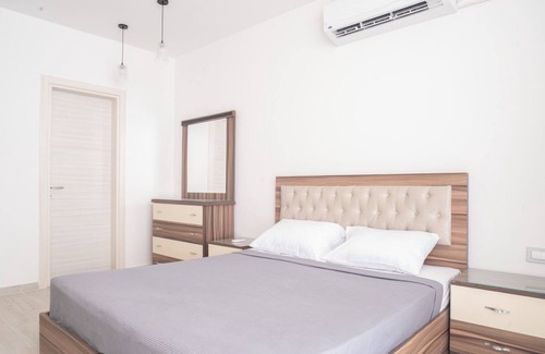 Ad-Dab'ah Ski Chalet | Lagoon view 3 br garden fouka bay TW2AG