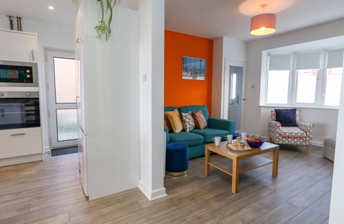 Wyke Regis Cottage | Lagoon View