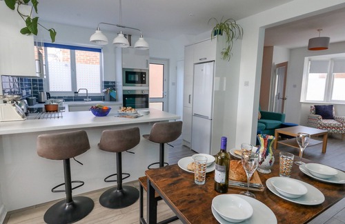 Wyke Regis Cottage | Lagoon View