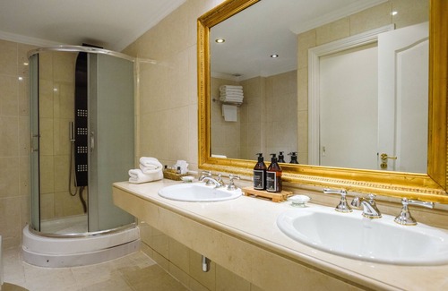 Macrozona Meseta Cerro Calafate Hotel | Lagos Del Calafate