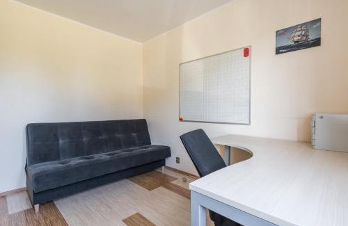 Brzezno Apartment | Laguna Apartment - 1 km to Baltic Sea & 15 Minutes to Gdańsk Old Town