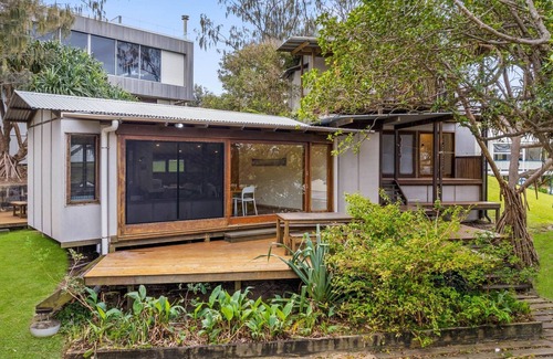 Point Lookout House | Laguna Beach House | classic Straddie beach house, 3 bed, 2 bath, gr8 location