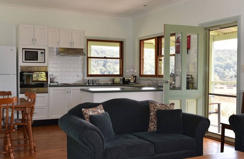 Laguna Cottage | Laguna Cottages in Watagan Creek