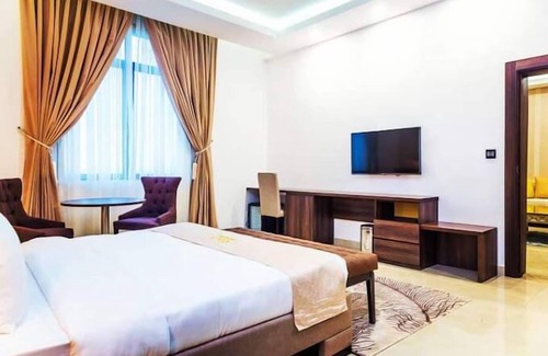 Osogbo Hotel | LAIM Hotels And Suites Oshogbo