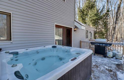 White Haven House | Lake Access and Private Hot Tub at Poconos Home!