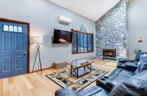White Haven House | Lake Access and Private Hot Tub at Poconos Home!