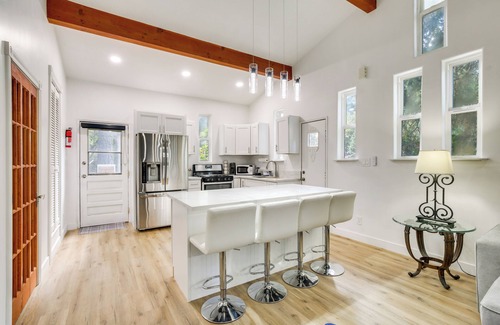Arrowhead Villas House | Lake Arrowhead Hideaway w/Deck & Hot Tub
