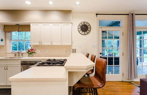 Tarrytown House | Lake Austin Retreat - 3 miles from downtown