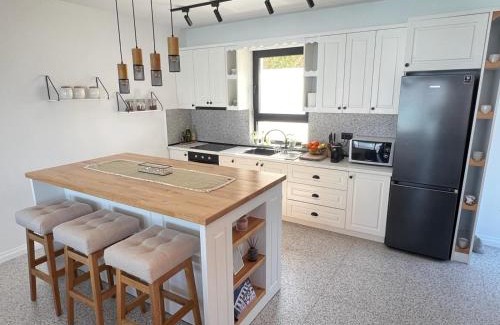 Shkoder Villa | Lake Breeze Villa with a Pool & Magnificent Views